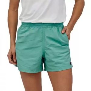 NWT Women’s 5” Patagonia Baggies